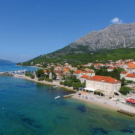 Апартаменты Two-bedroom With Sea View In